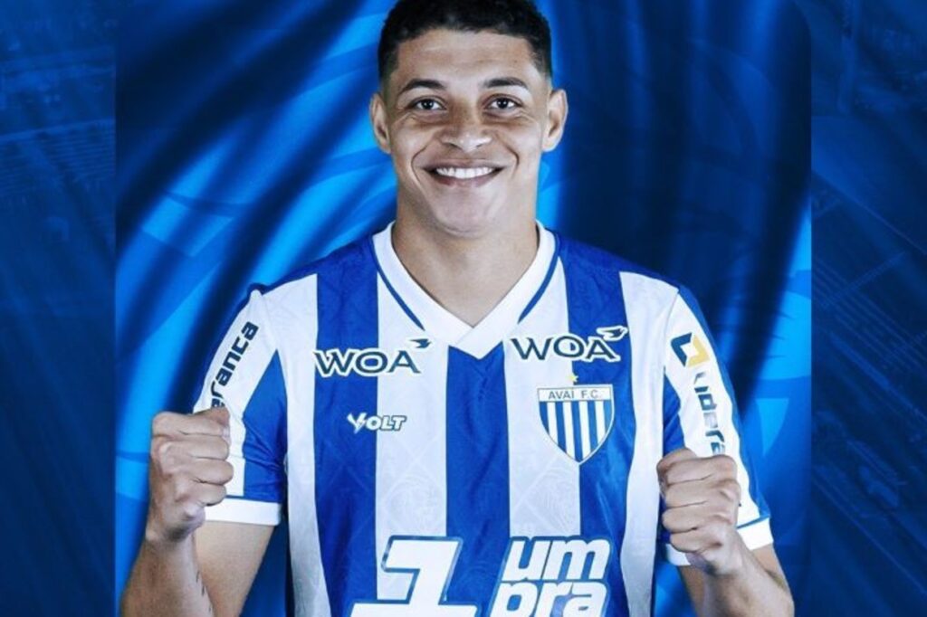 Avaí confirma chegada de zagueiro por empréstimo