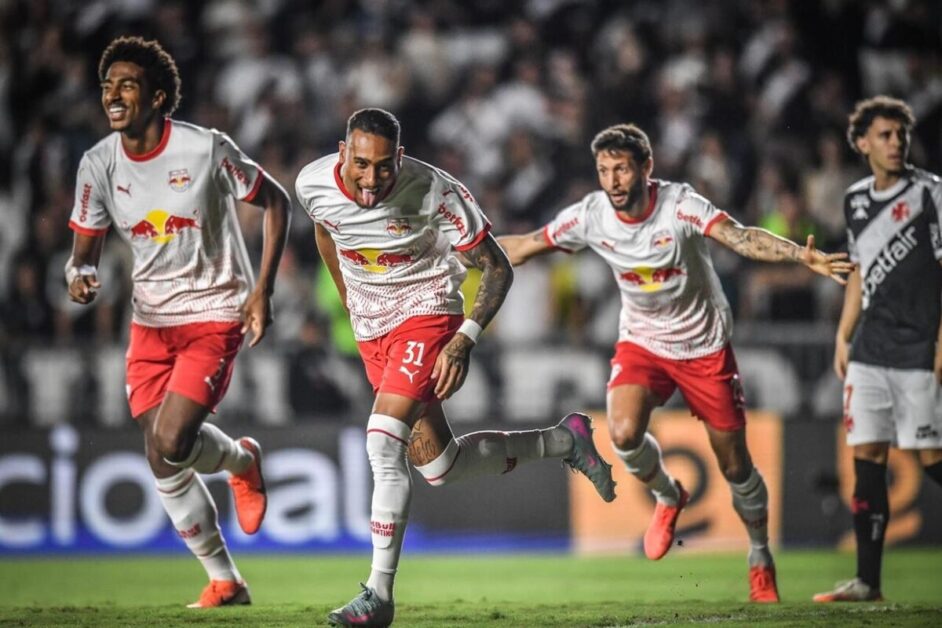 Bragantino domina o Vasco em São Januário e assume ponta provisória do Brasileirão