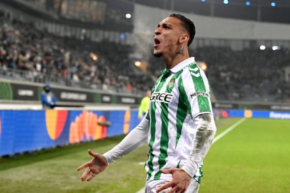 Com futuro incerto no United, Antony encerra 'capítulo Betis'