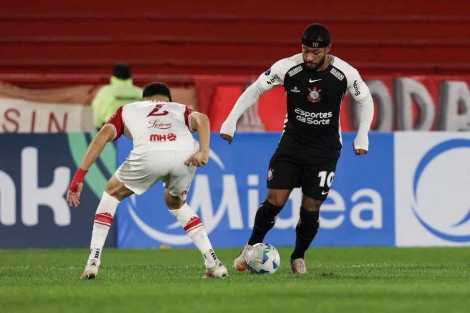 Corinthians sucumbe na Argentina e dá adeus à Sul-Americana