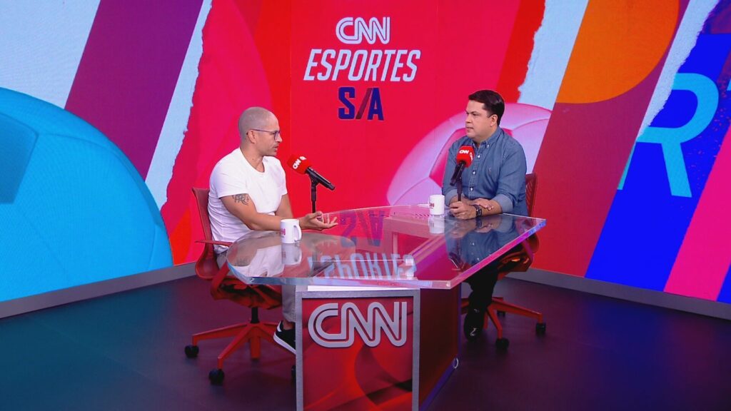 Ex-Seleção defende presença de técnicos estrangeiros no Brasil: “Enriquece“