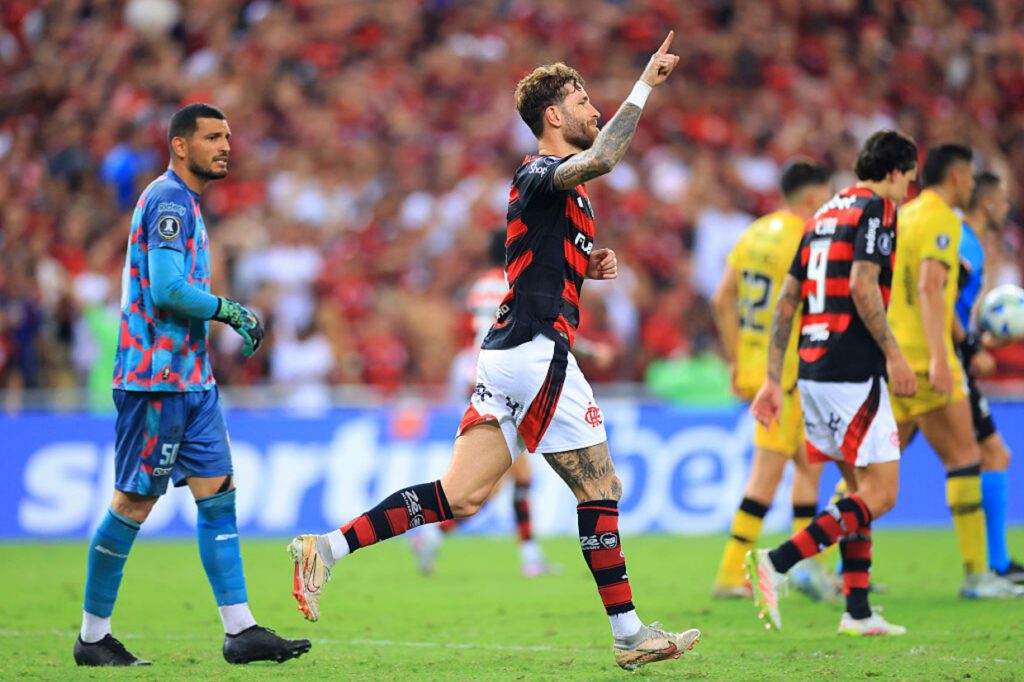 Fla sofre bem mais que o esperado, mas bate o Táchira e avança na Libertadores