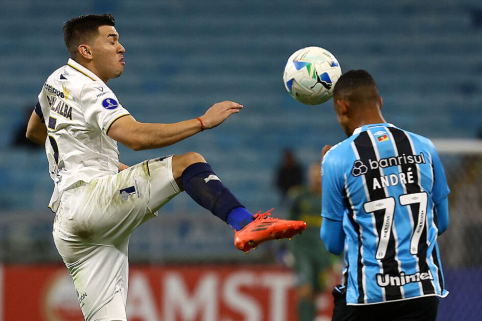 Jovem decide e Grêmio bate o Sportivo Luqueño, mas avança na segunda fase da Sula