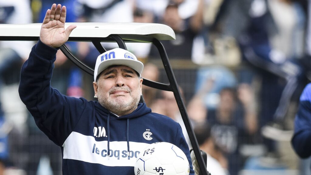 Maradona: o que está em jogo na investigação sobre morte do ídolo argentino