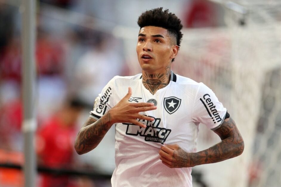 Nottingham Forest chega a acordo com Botafogo e fica perto de Igor Jesus