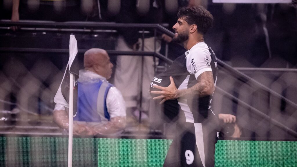 “Yuri engravidou outra?“: comemoração do Corinthians tem frase inusitada