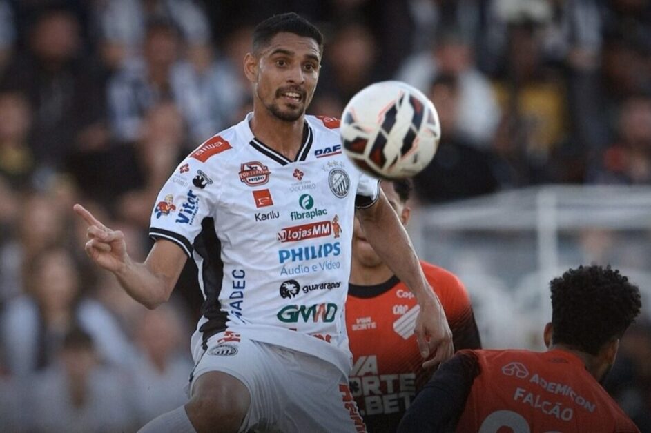 Em duelo paranaense na Série B, Operário e Athletico se igualam e permanecem no meio da tabela