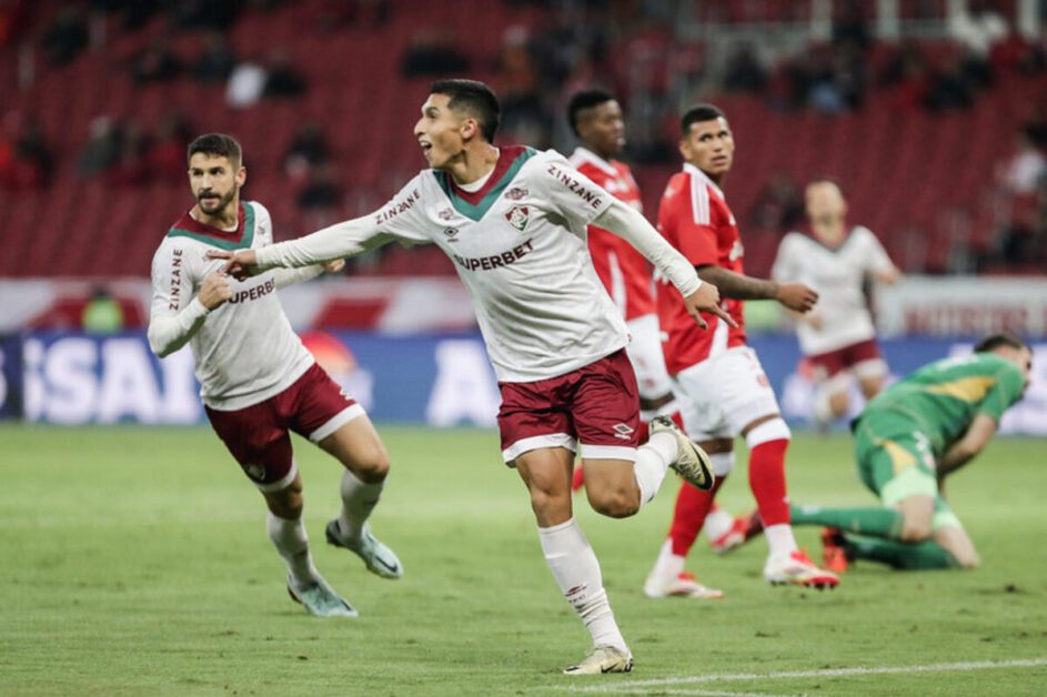 Flu bate o Inter no Beira-Rio e cola no G4