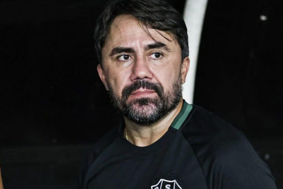 Lanterna na segundona, Paysandu demite técnico