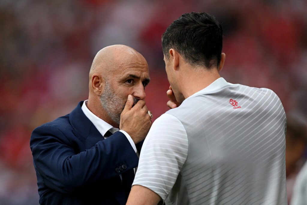 Técnico da Polônia pede demissão após polêmica com Lewandowski