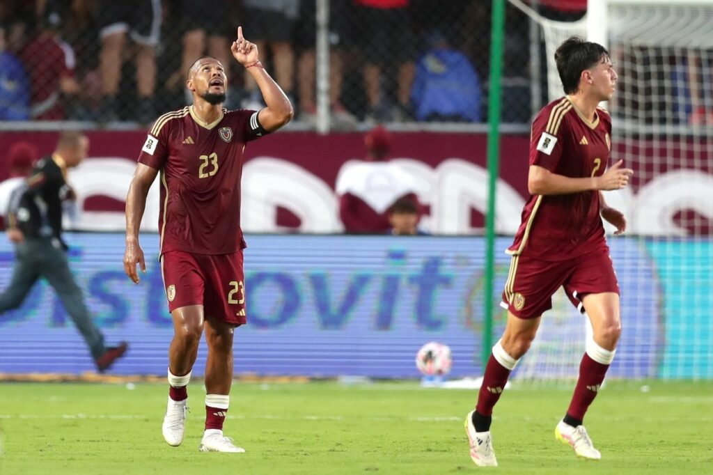 Venezuela aproveita presente e supera a Bolívia nas Eliminatórias