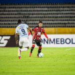 Vitória perde para a Universidad Católica e se despede da Sul-Americana