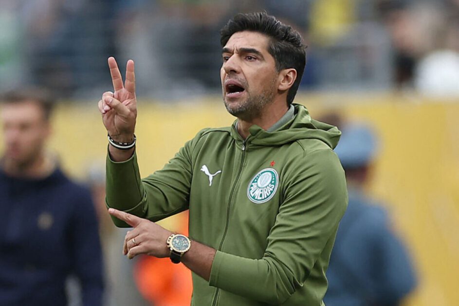 Abel lamenta chances perdidas contra o Porto: 'Futebol é assim, ganha quem faz gol'