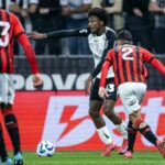 Corinthians pressiona, mas não sai do zero com Vitória