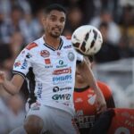 Em duelo paranaense na Série B, Operário e Athletico se igualam e permanecem no meio da tabela
