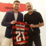 Flamengo anuncia ítalo-brasileiro Jorginho como novo reforço