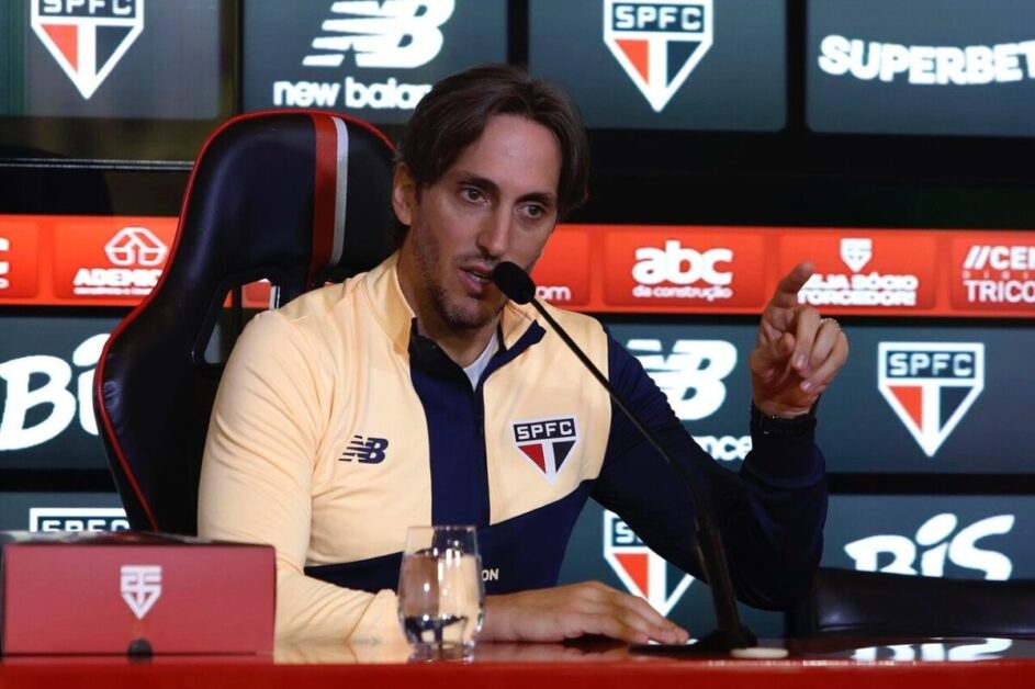 São Paulo anuncia saída do técnico Luis Zubeldía