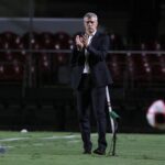 São Paulo negocia o retorno de Hernán Crespo para substituir Zubeldía