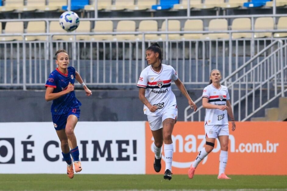 São Paulo se impõe fora de casa, goleia o Bragantino e assume vice-liderança