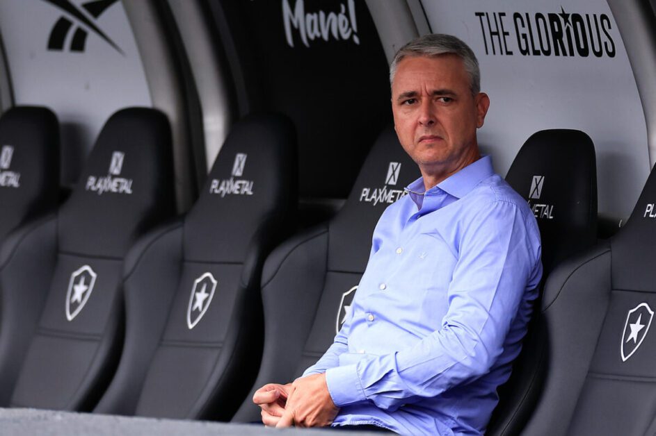 Tiago Nunes é anunciado como novo técnico da LDU