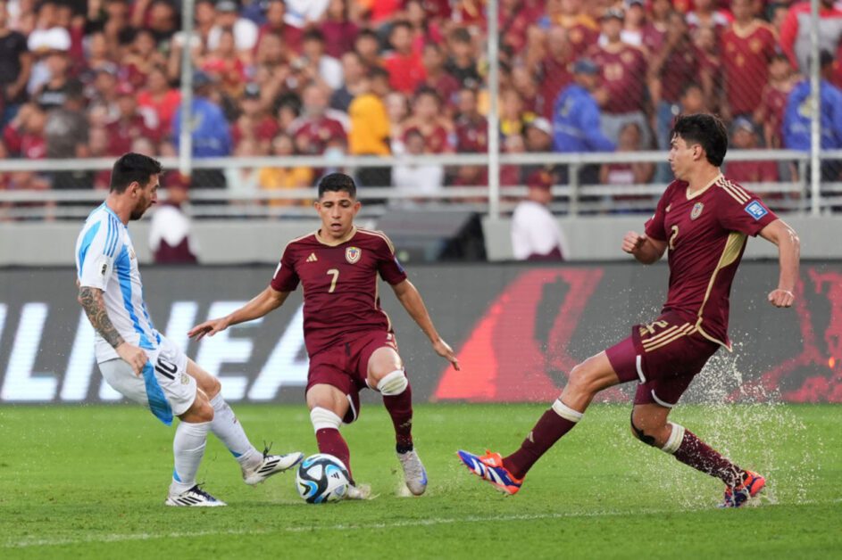 Em busca de vaga inédita na Copa do Mundo, Venezuela convoca seis jogadores que atuam no Brasil