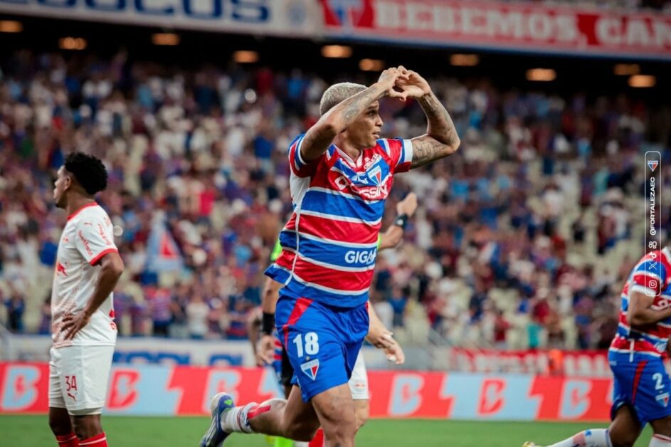 Fortaleza afasta Deyverson, Zé Welison e Magrão após queda na Libertadores