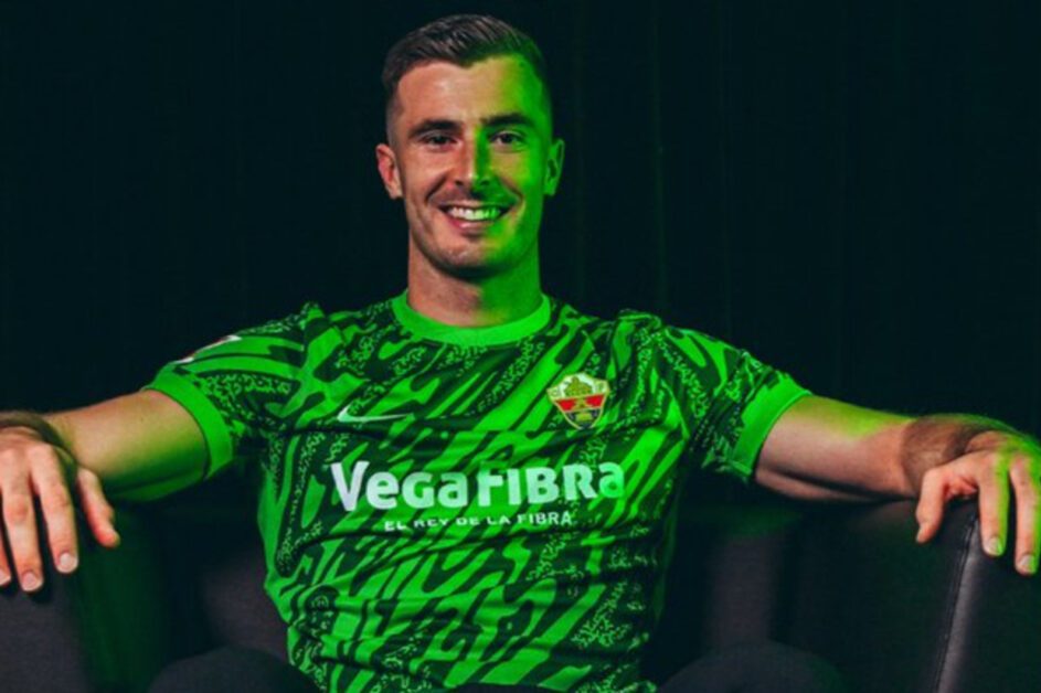 Sem espaço no Barcelona, Iñaki Peña troca de clube na Espanha