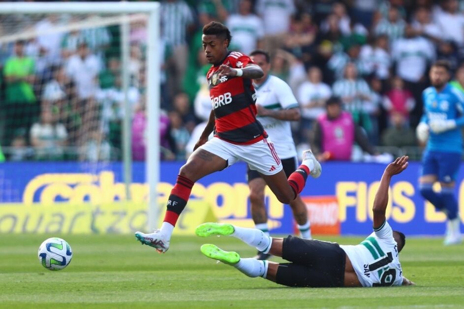 Bruno Henrique é punido com 12 jogos de suspensão por envolvimento com apostas