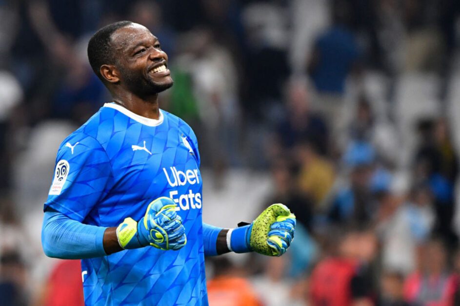 Campeão mundial com a França, Mandanda pendura as chuteiras aos 40 anos
