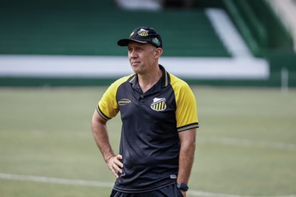 Fortaleza prioriza 'perfil defensivo' para novo treinador