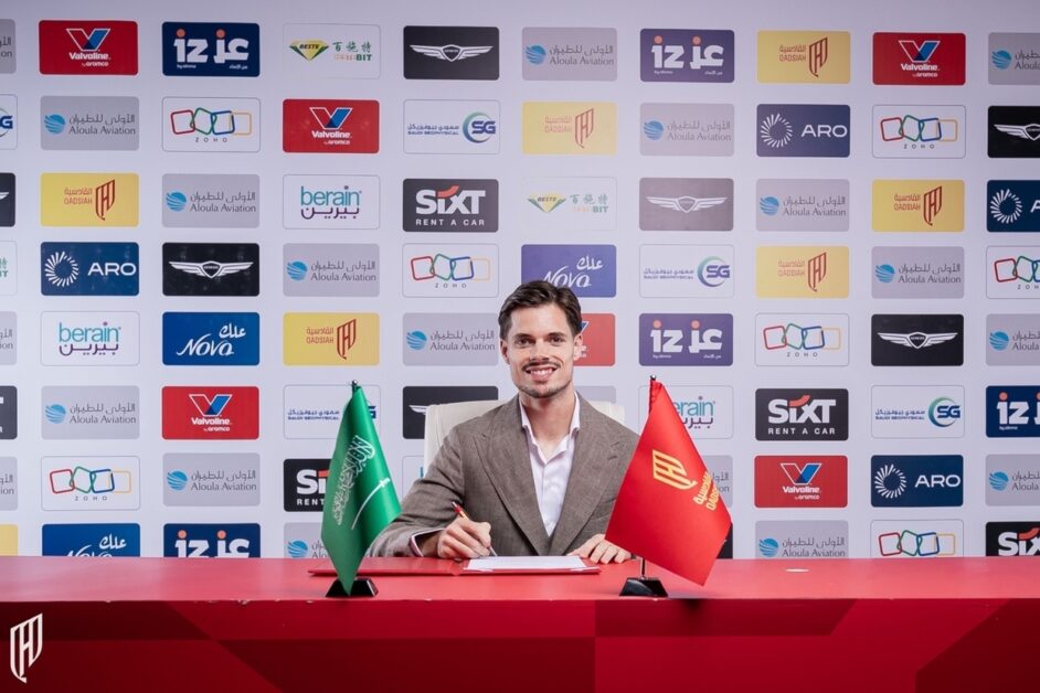 Julian Weigl substitui Equi Fernández no futebol árabe