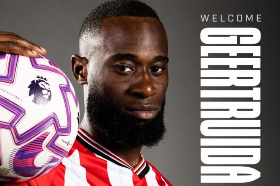 Lateral da seleção holandesa reforça o Sunderland