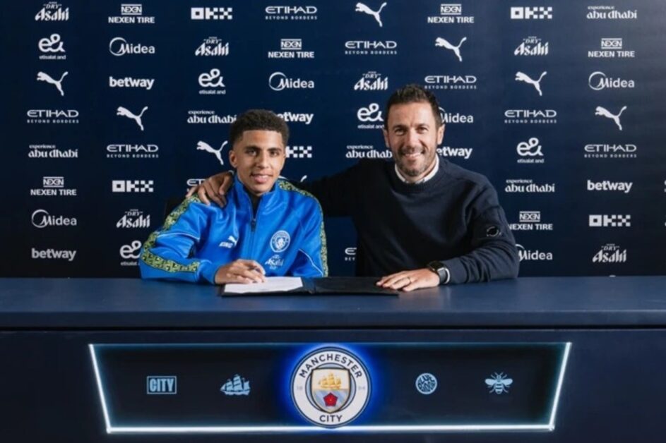 Manchester City anuncia renovação com o jovem Rico Lewis
