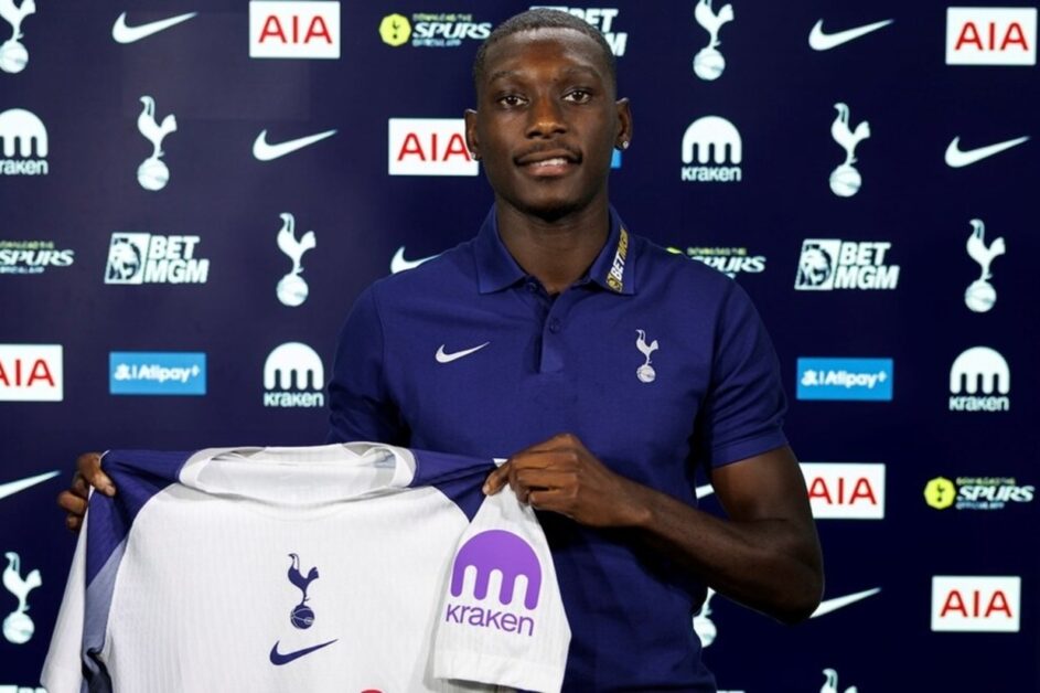 PSG empresta Kolo Muani ao Tottenham