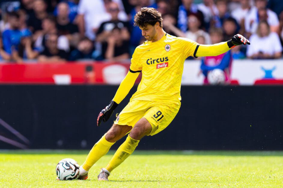 United fecha com goleiro belga e Dibu Martínez pode ir para a Turquia